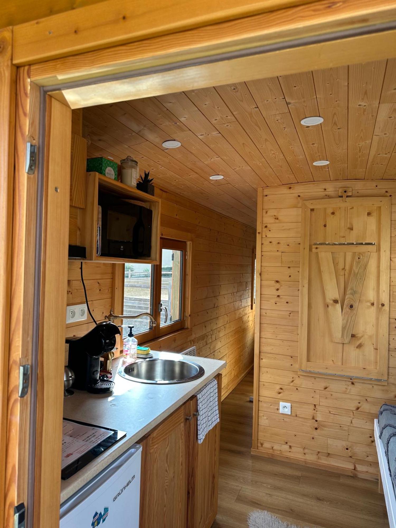 Chez Celia, Roulotte En Champagne Villa Fleury-la-Riviere Eksteriør billede